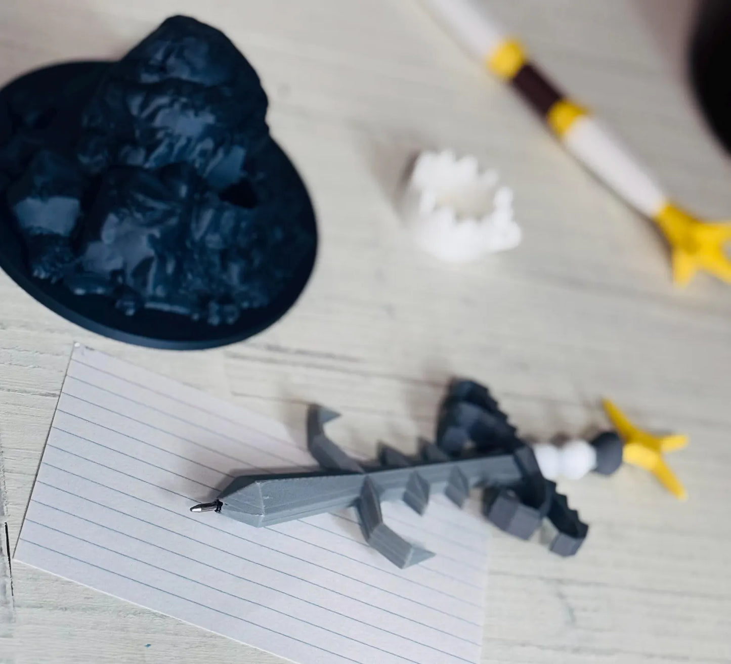 OSRS Godsword Pen – Old School RuneScape Desk Collectible Gift